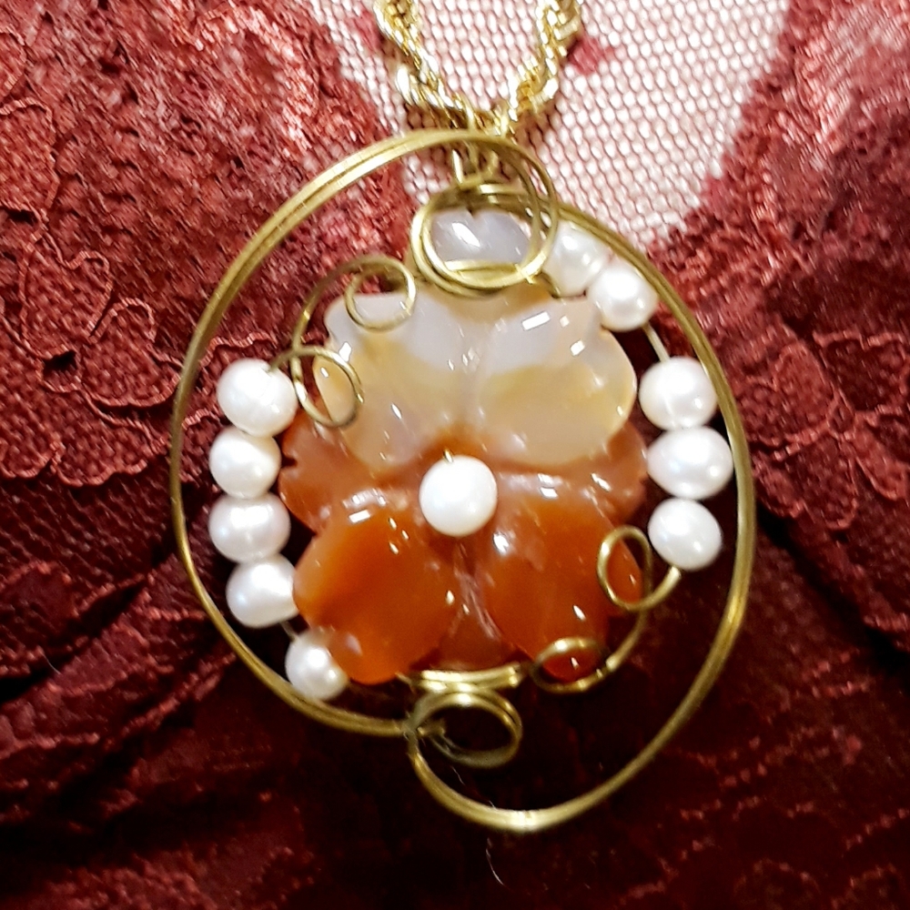 Vintage Carved Carnelian and Pearl Flower Pendant + Monet Chunky Gold Tone Chain - Picture 13 of 14
